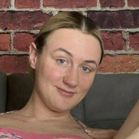 Blondifeet hot model picture