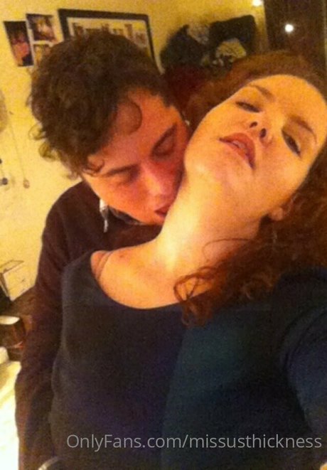 missusthickness adult model picture