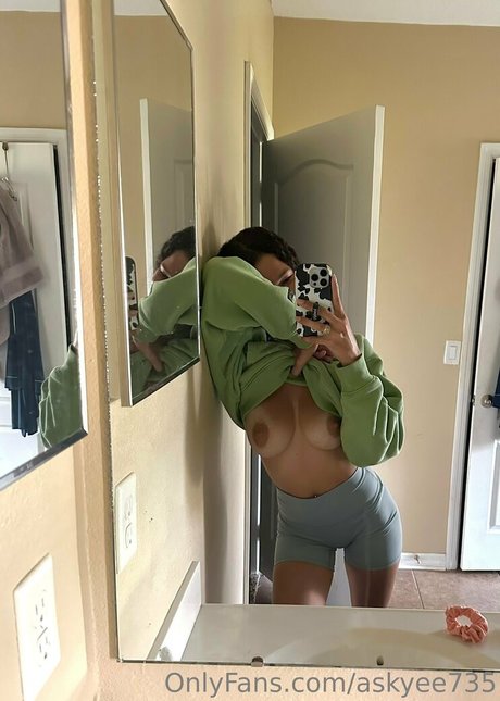 askyee735 high quality model picture