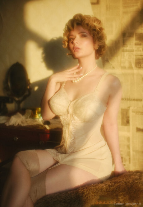 Jannet In Cosplay nude model galleries