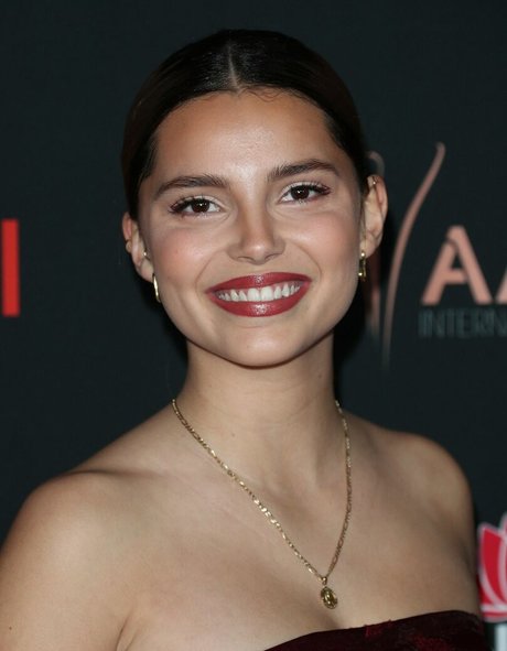 Inde Navarrette model nudes img