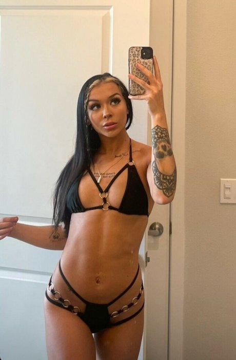 latina solo onlyfans pretty picture