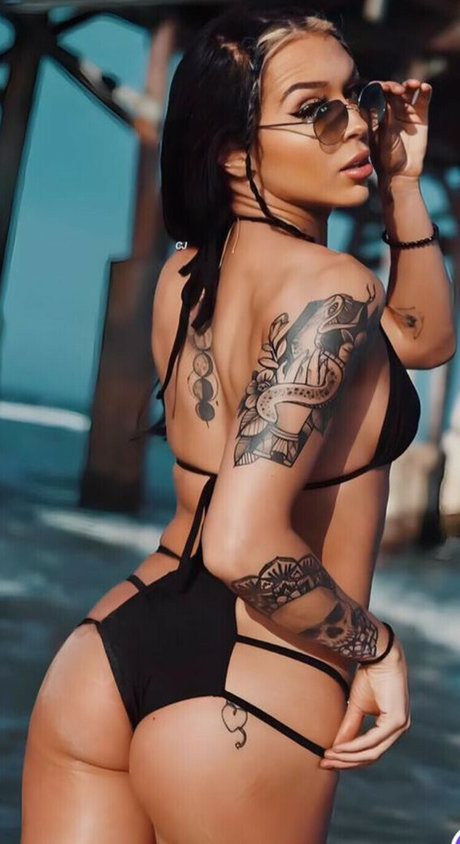 Cora Jade pornstar perfect images