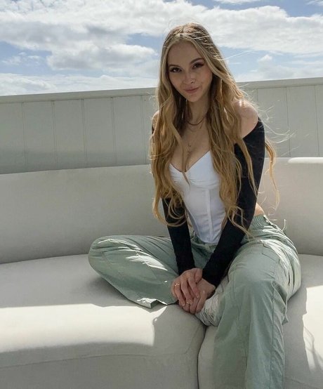 teen lingerie onlyfans naked pictures