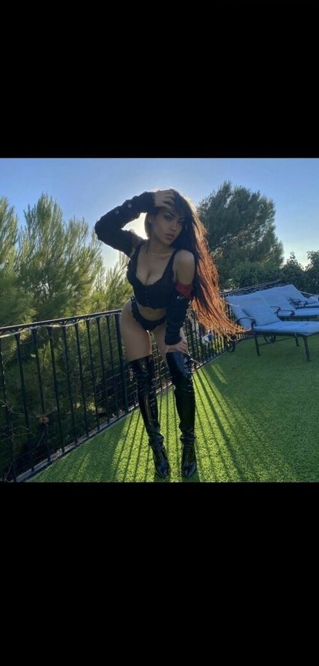 Bratty Luna art pornstar pic