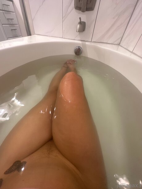 yell0wp0rntapez nude pornstar image