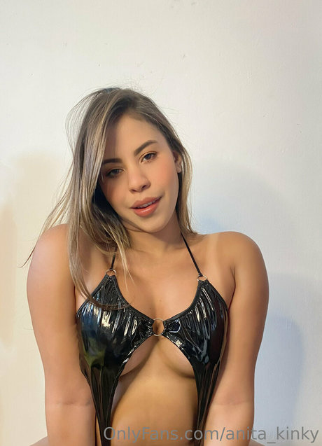 squirt teen onlyfans hot porn pics