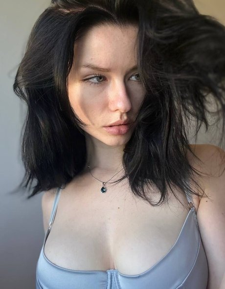 naked onlyfans pornographic images