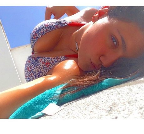 Tomer Asherian model pornographic pics