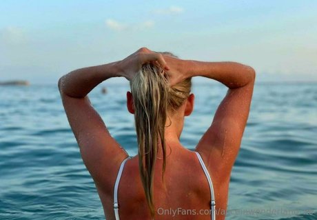 aliceinwonderland xo top pornstar pic