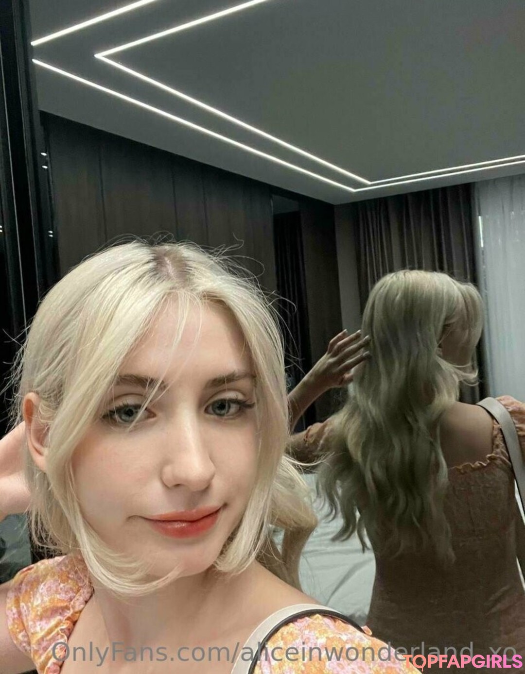 aliceinwonderland xo star sexy photos