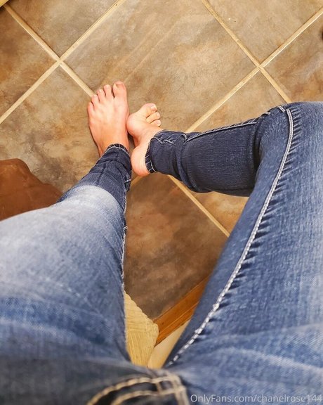 chanelrose144 erotic model galleries