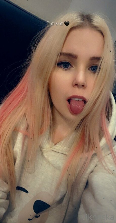 vikneskafree model sexy pictures