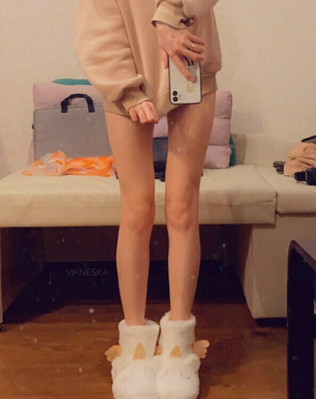 vikneskafree naked model gallery