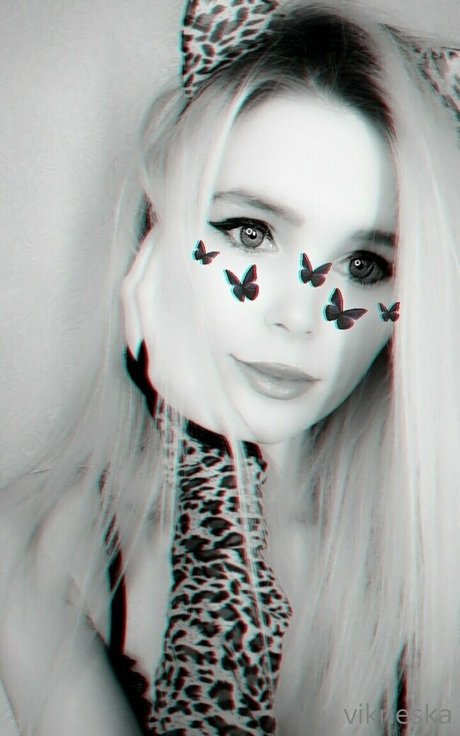 blonde secretary onlyfans exclusive images