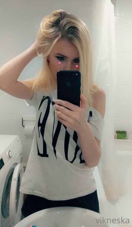 vikneskafree pornstar sexy img