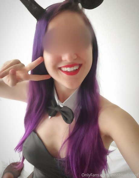 missbluefreeof sexy model img