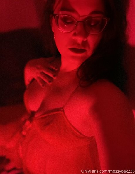 mossyoak235 pornographic star pic