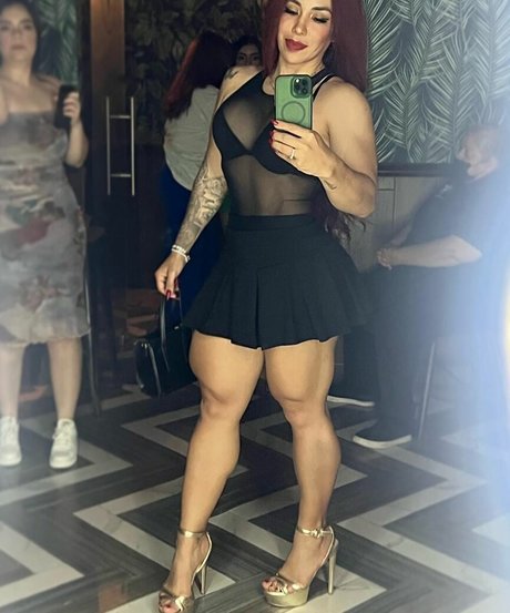 Evelyn Salomon star perfect pics