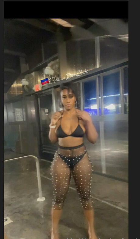 models onlyfans pornographic images