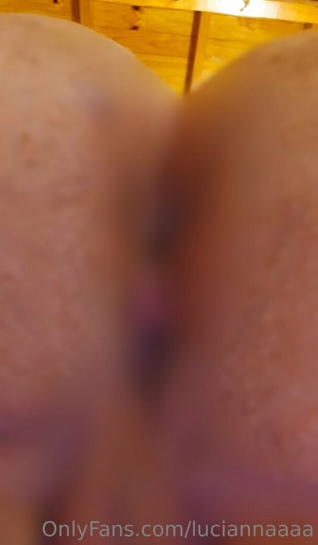 luciannaaaa model exclusive photos