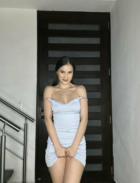 kimmyvalfree pretty actress photos