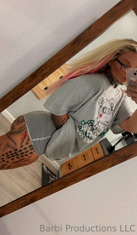 spicy barbi model img