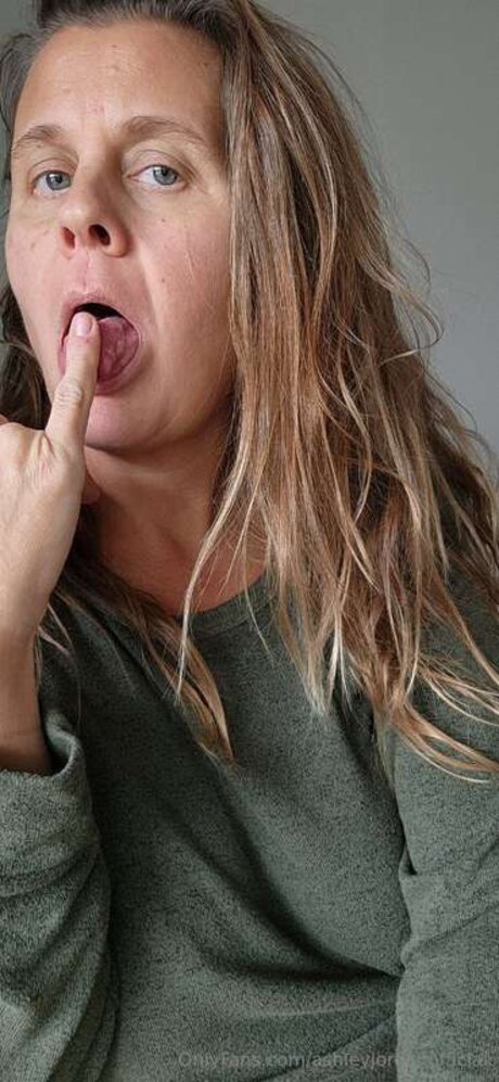 ashleyjordanofficial nudes star gallery