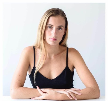 Orane Granger erotic star photo