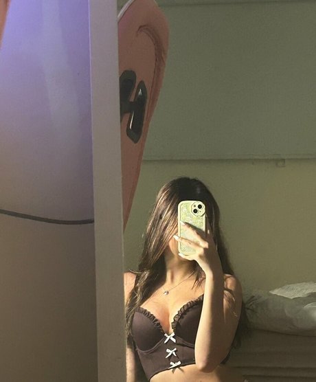 kittncore pornstar pretty picture