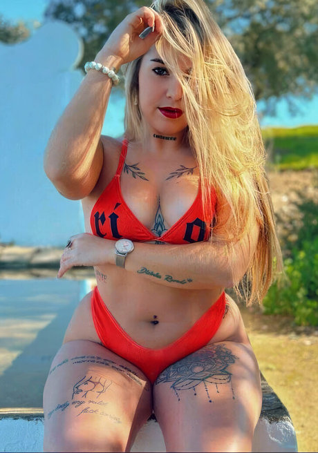 Adrii Rosado high quality star photos