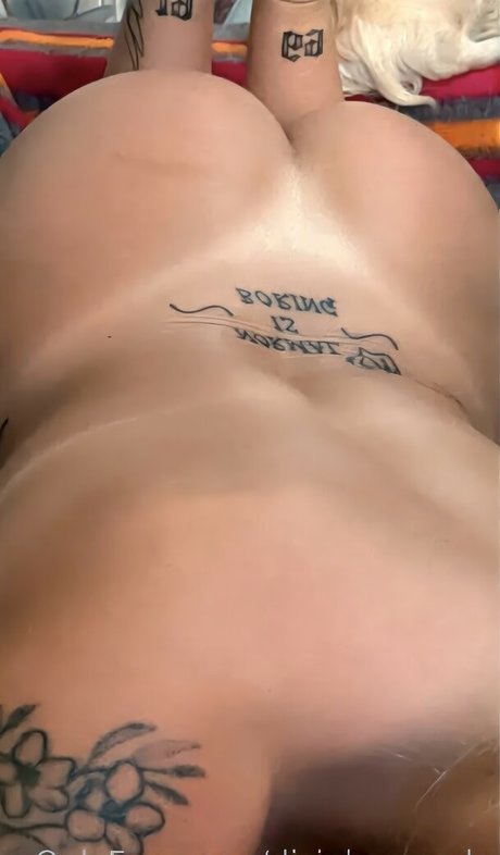 Adrii Rosado pretty actress photos