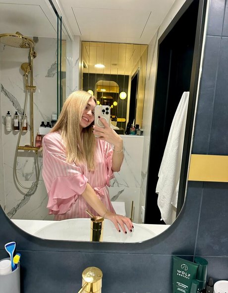 Kari i xxx star gallery