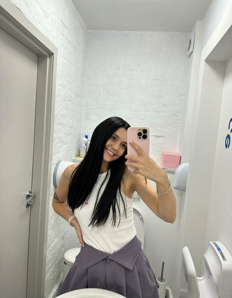 Kari i nude actress galleries