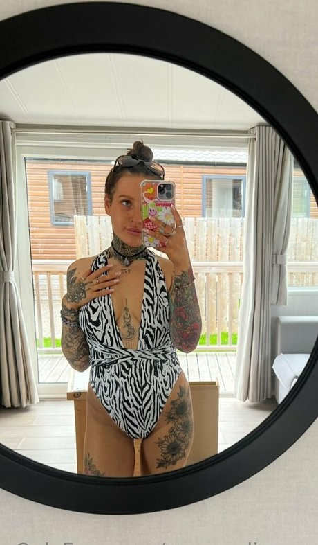 xxxameliarose model pictures