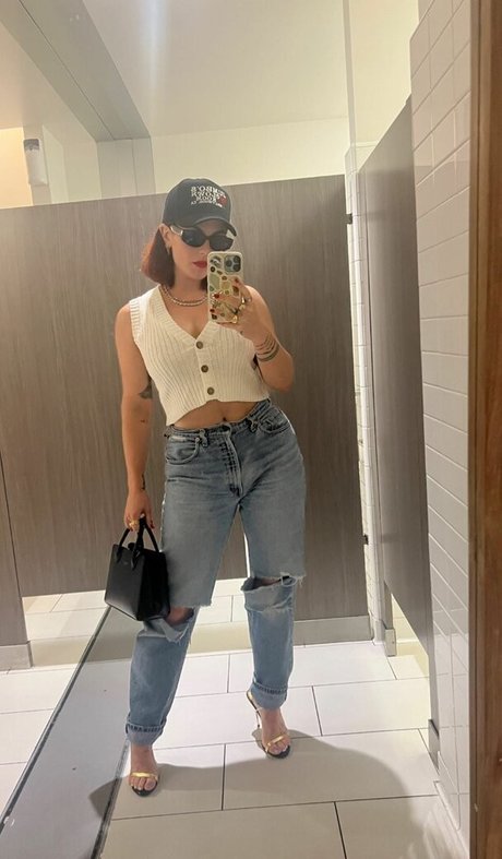 Jojo Levesque sexy actress archive