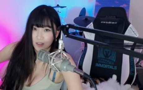 boobs selfie onlyfans pretty photo