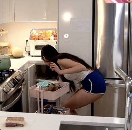 underground onlyfans pornographic archive