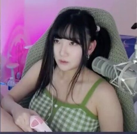 AriaSaki high quality pornstar picture