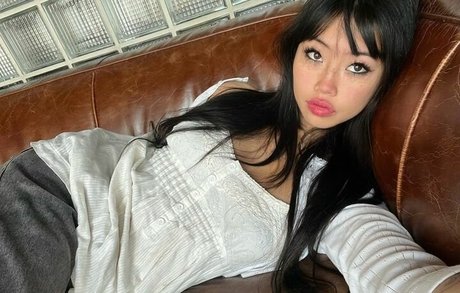 Radvxz sexy actress picture