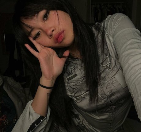 Radvxz model nude gallery