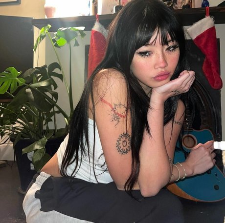 Radvxz beautiful actress pics