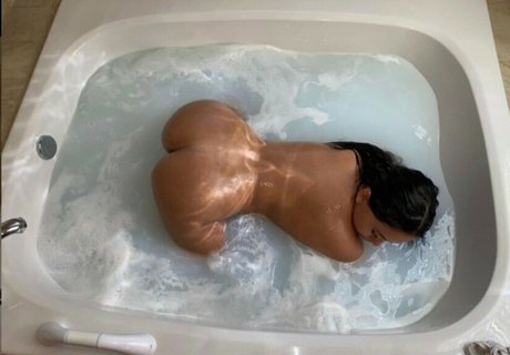 Chelsey iniguez hd star picture