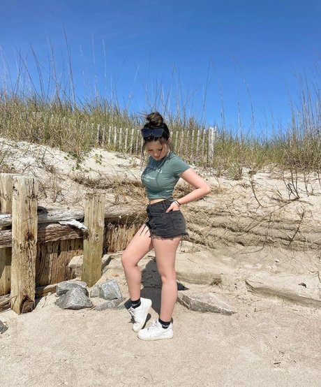 Elsuzannee free pornstar pics