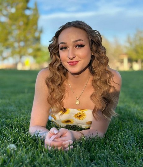 Haven Rose star adult gallery