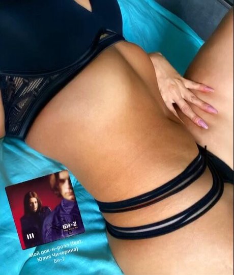 latina onlyfans art xxx photos