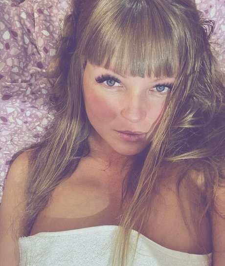 rude in life exclusive actress pictures