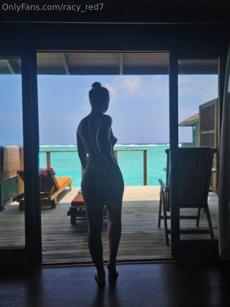 Racy Red7 star free image