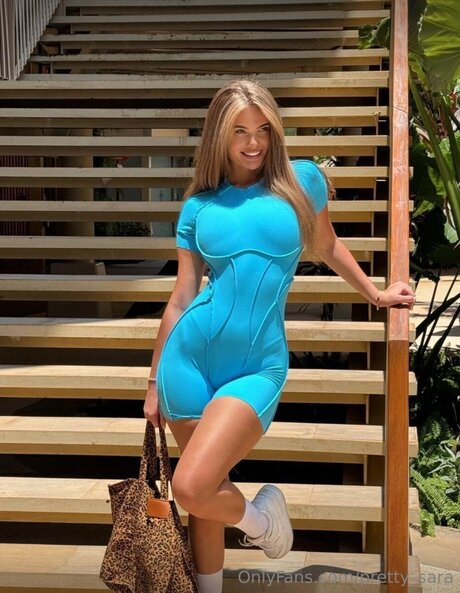 Pretty Sara erotic model images