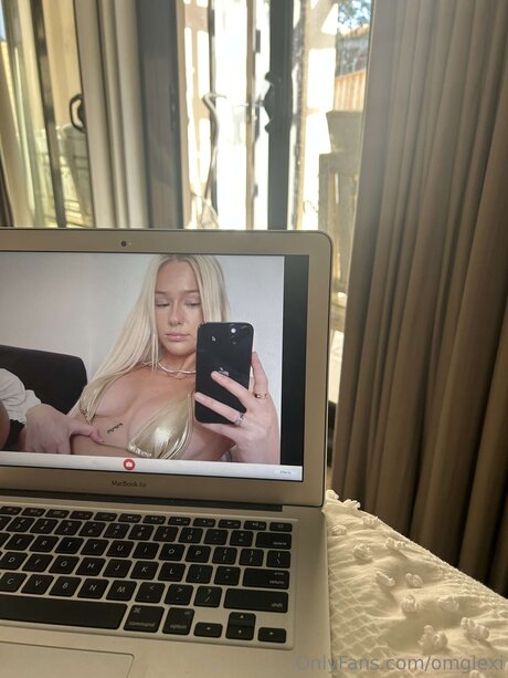 Omglexi nice model photos